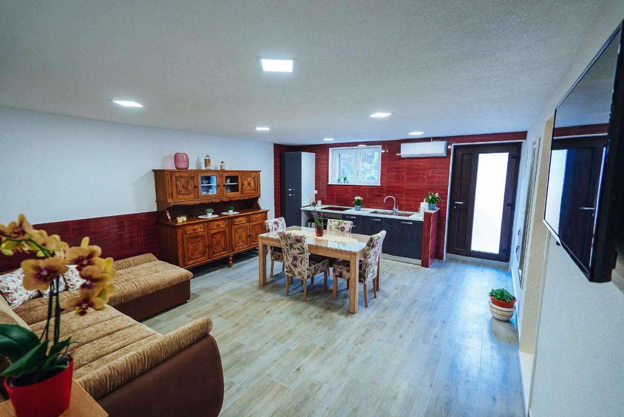 Apartman Kristina Lägenhet Split Exteriör bild