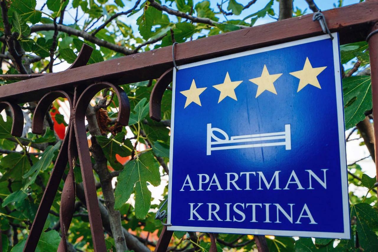 Apartman Kristina Lägenhet Split Exteriör bild