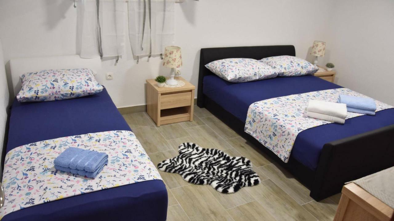 Apartman Kristina Lägenhet Split Exteriör bild